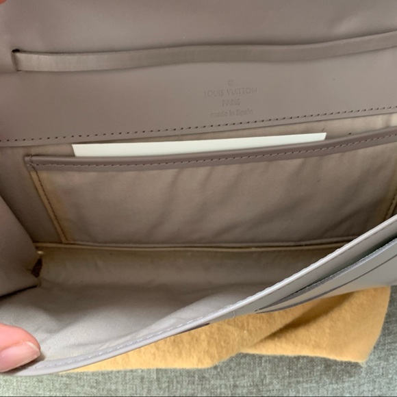 Louis Vuitton Epi Mauve Small Shoulder Bag - Picture 7 of 7